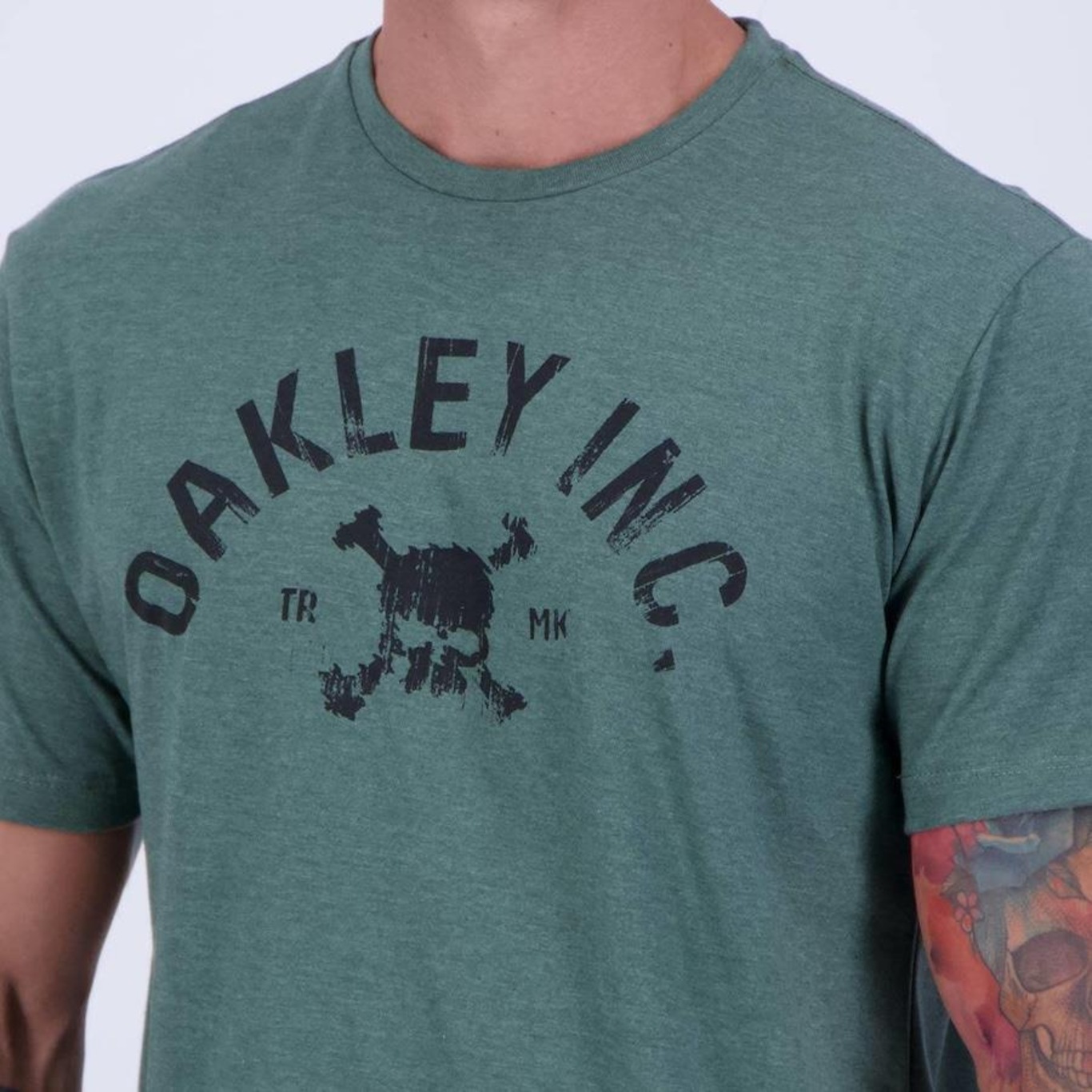 Camiseta Oakley Inc Skull - Masculina - Foto 5