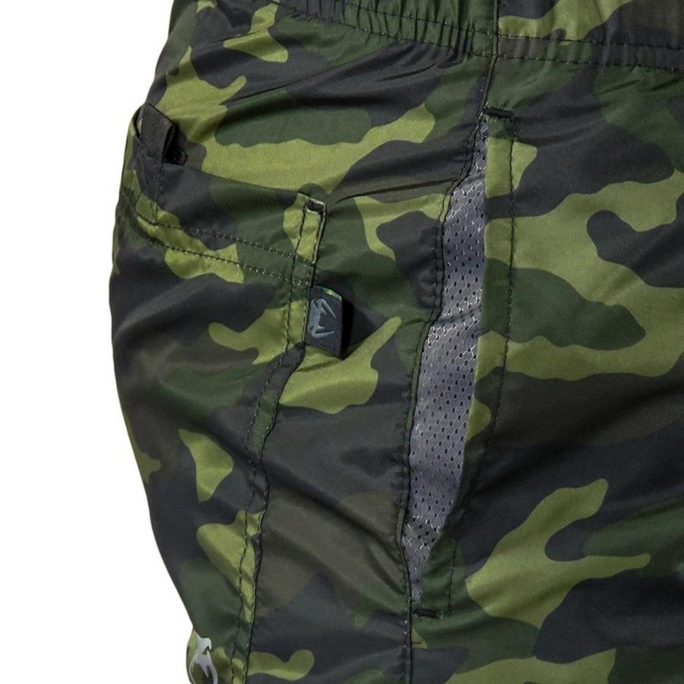 Shorts Venum Camo Street Logo - Masculino - Foto 4