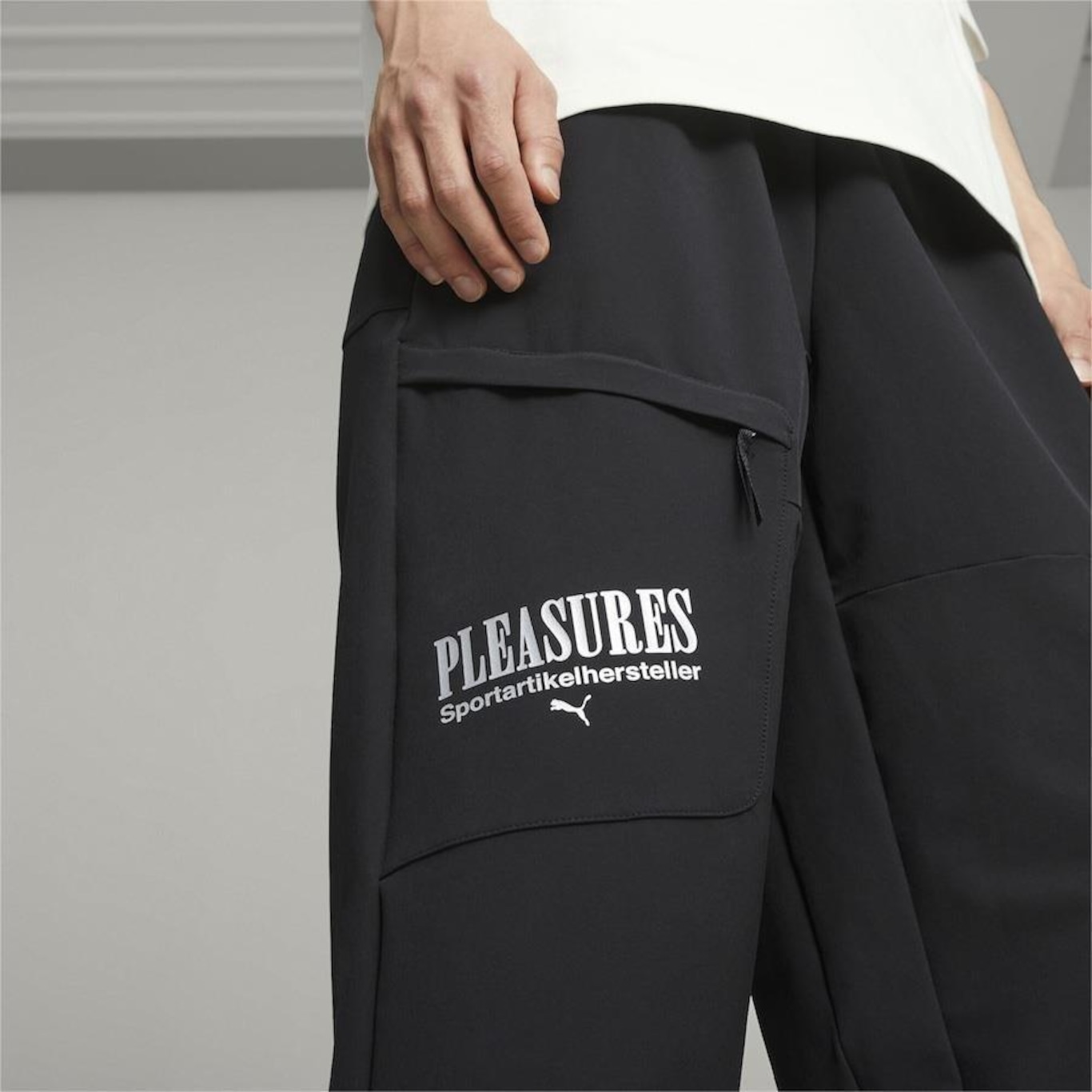 Calça Cargo Puma X Pleasures - Masculina - Foto 3