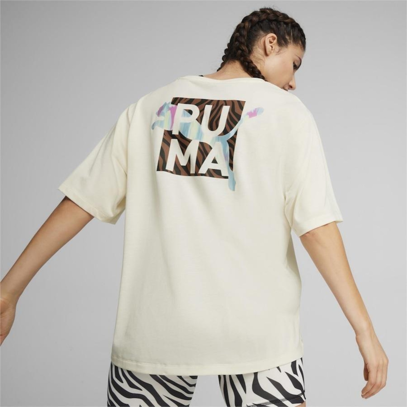 Camiseta Puma Boyfriend Animal Remix - Feminina - Foto 4