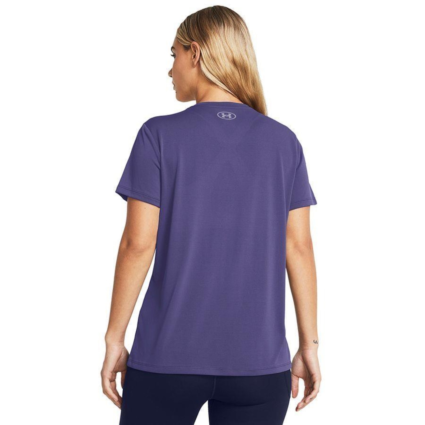 Camiseta de Treino Under Armour Tech Solid - Feminina - Foto 2