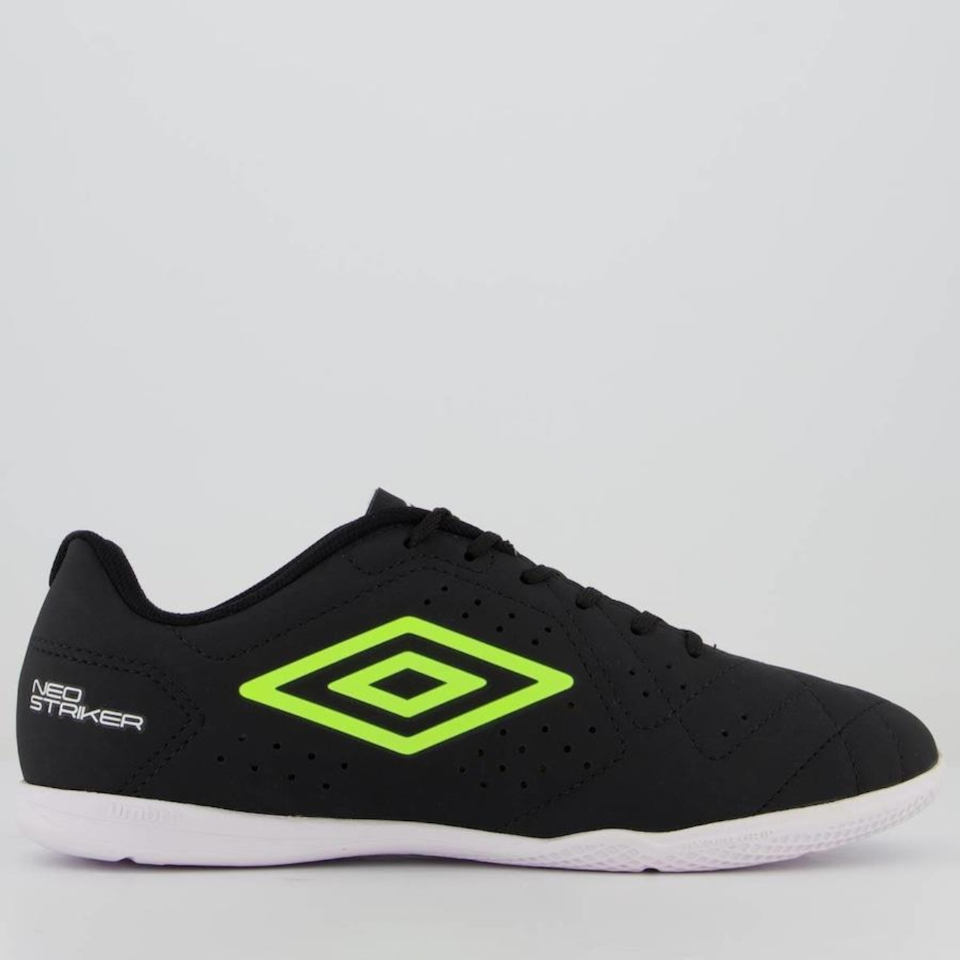 Chuteira Futsal Umbro Neo Striker - Adulto - Foto 1