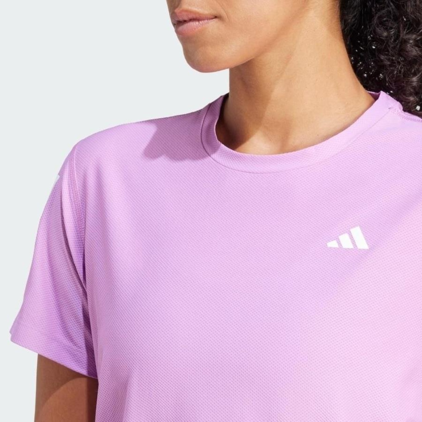 Camiseta adidas Own The Run Base - Feminina - Foto 4