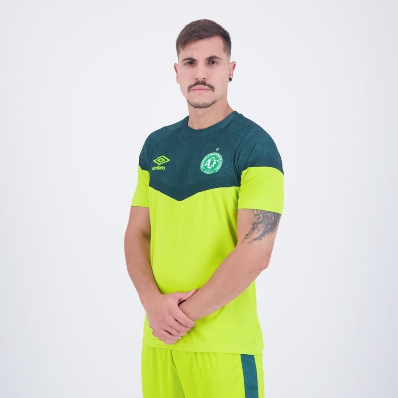 Camisa do Chapecoense Treino 2023 Umbro - Masculina - Foto 3