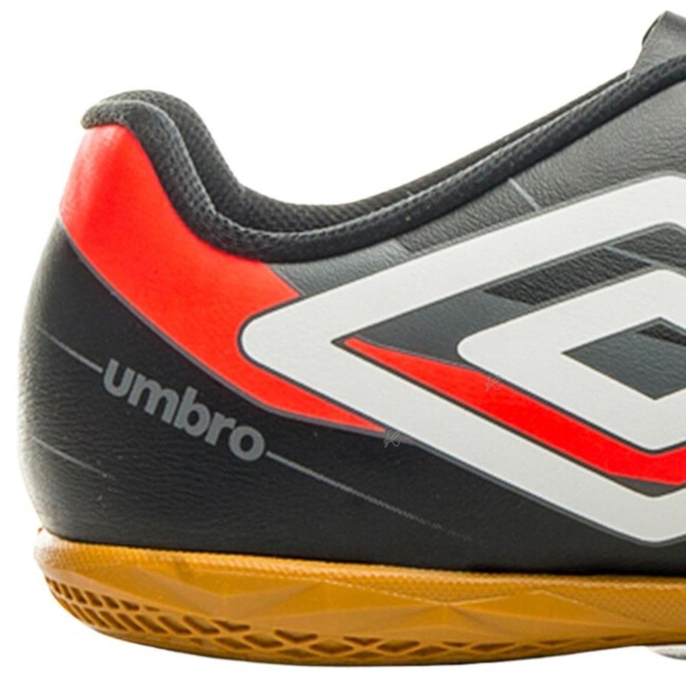 Chuteira Futsal Umbro Prisma+ - Adulto - Foto 3