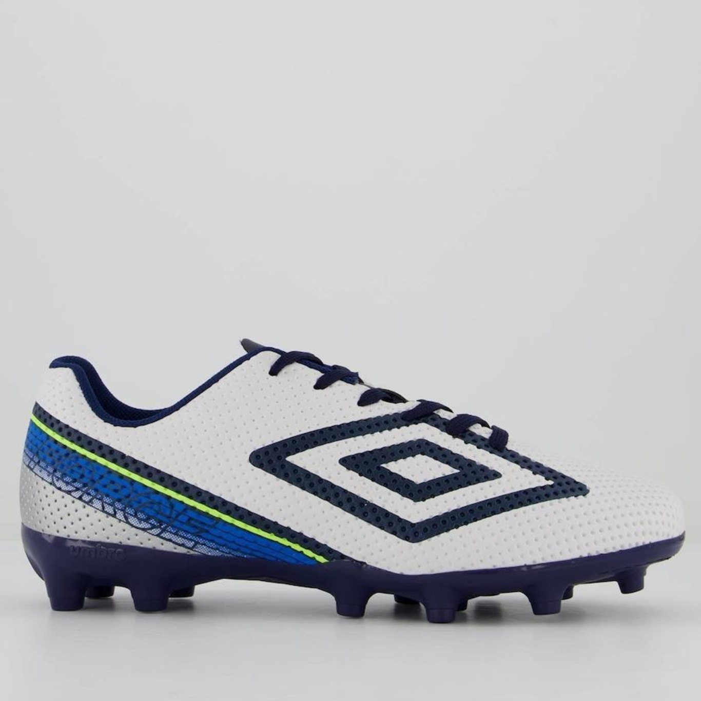 Chuteira de Campo Umbro Force - Adulto - Foto 1