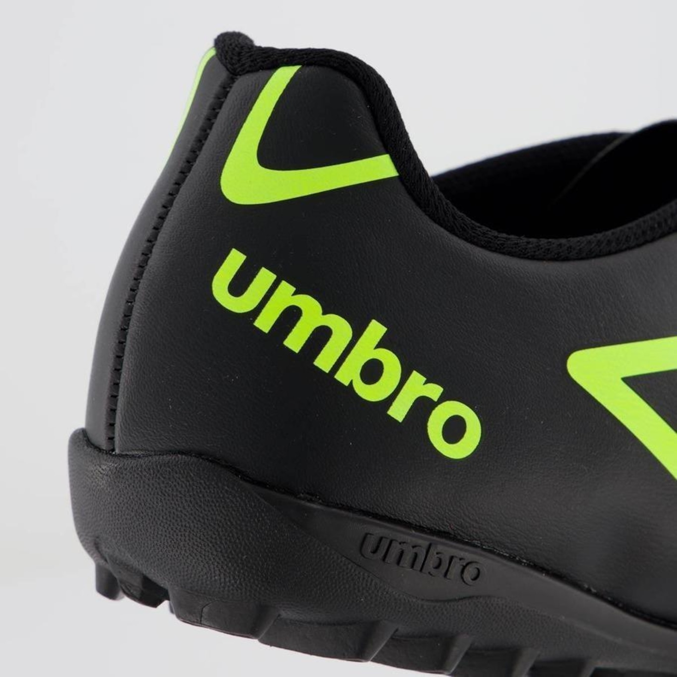 Chuteira Society Umbro Class 2.2 - Júnior - Foto 6