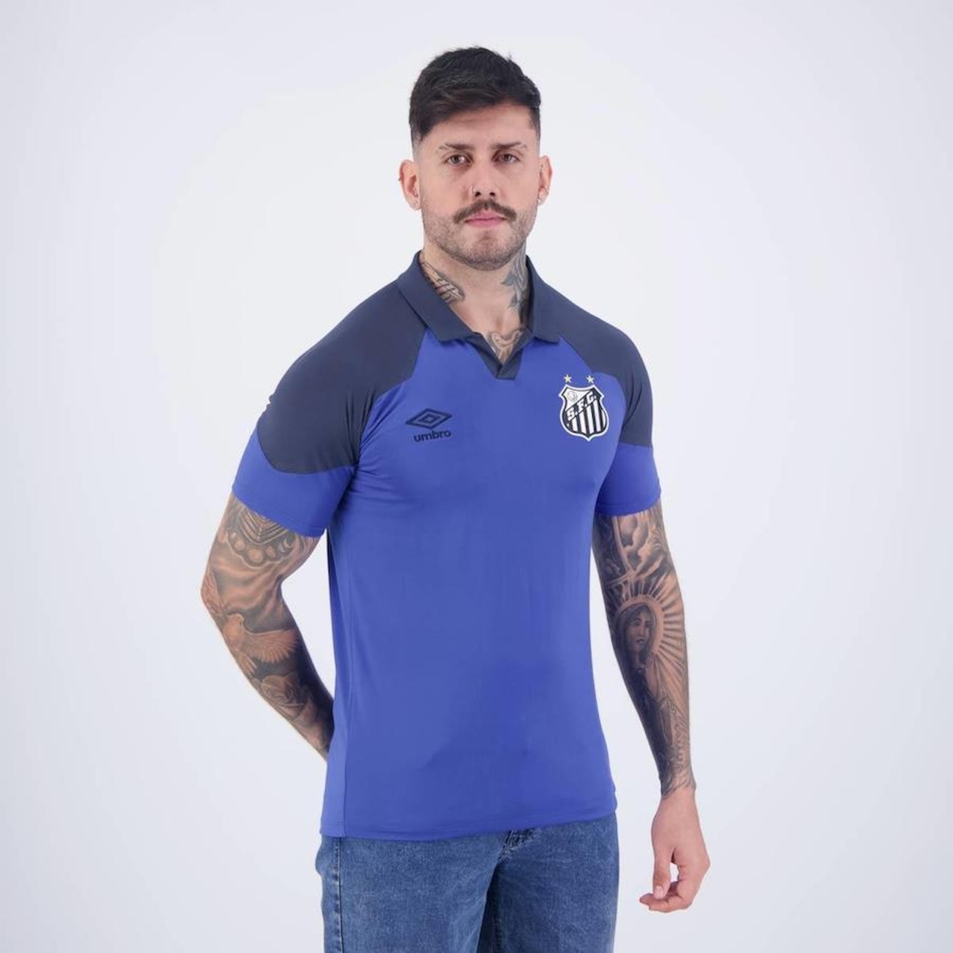 Camisa Polo do Santos Viagem 2023 Umbro - Masculina - Foto 2