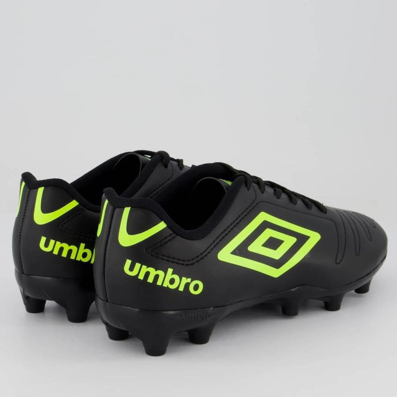 Chuteira de Campo Umbro Class - Adulto - Foto 3