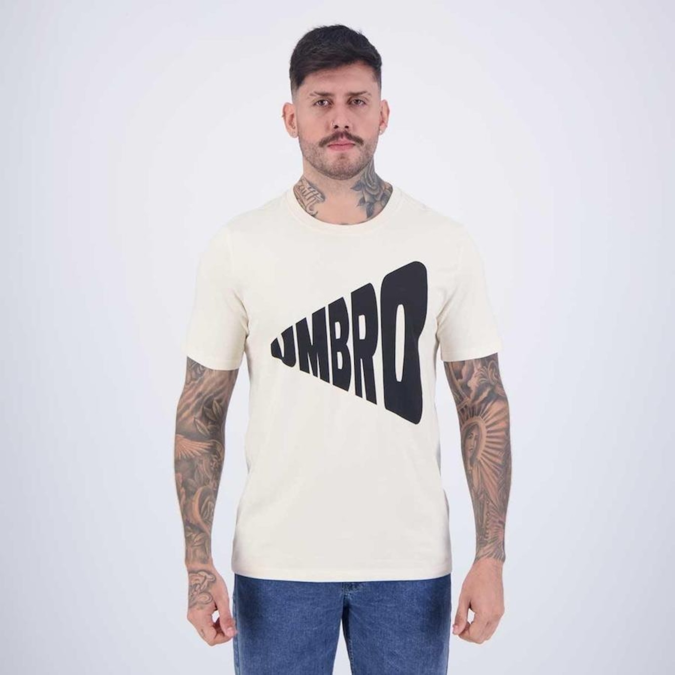 Camiseta Umbro Football Speaker - Masculina - Foto 5