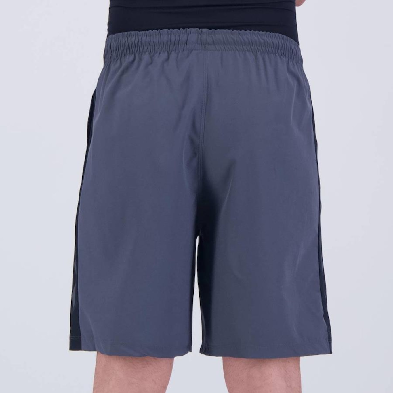 Bermuda Umbro Half Line Club - Masculina - Foto 4