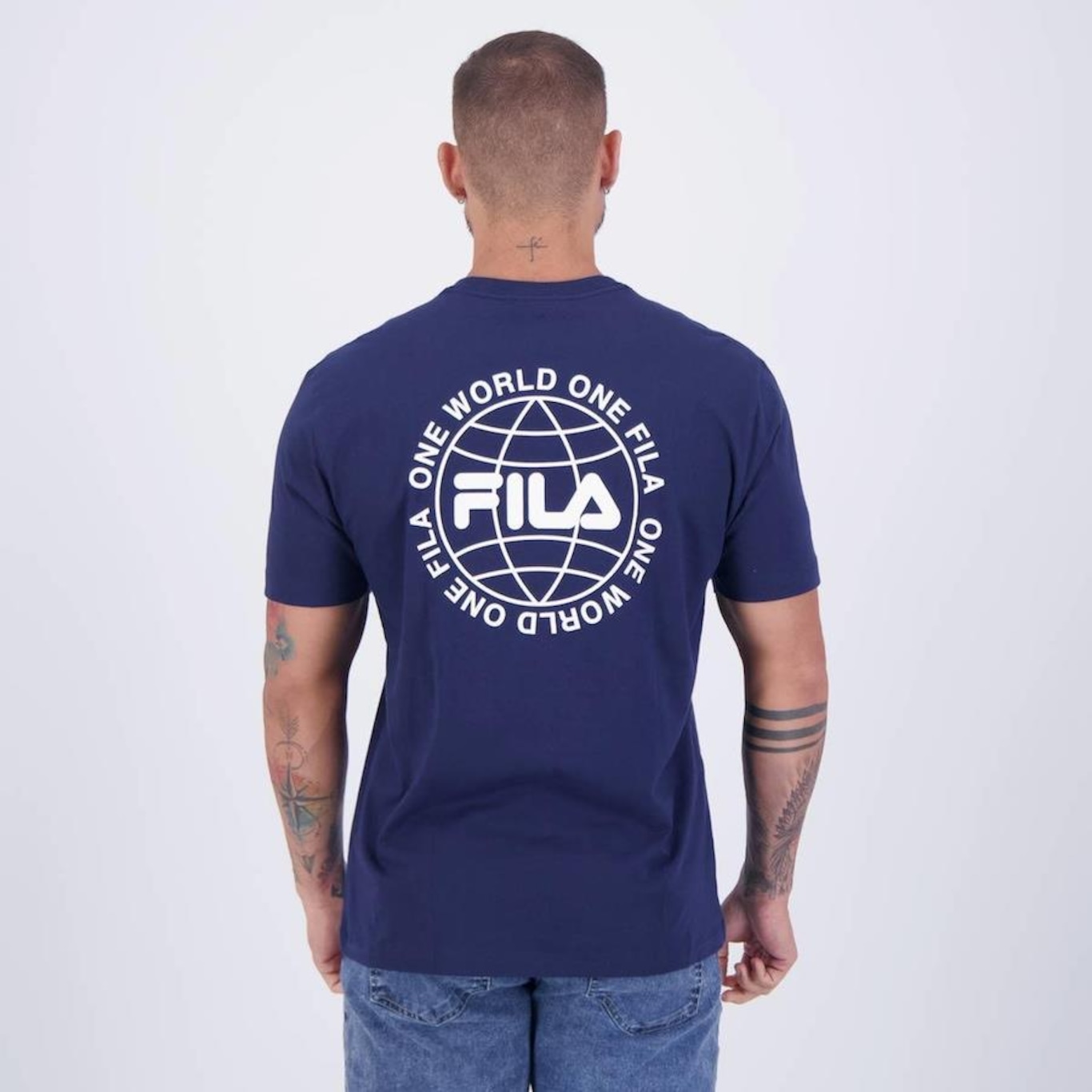 Camiseta Fila One World Masculina em Promocao Centauro