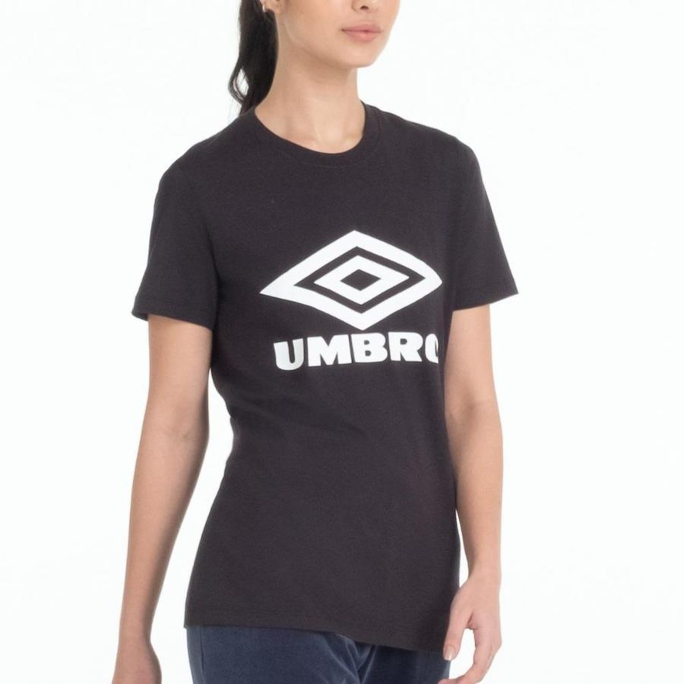 Camiseta Umbro Large Logo Duo - Feminina - Foto 3