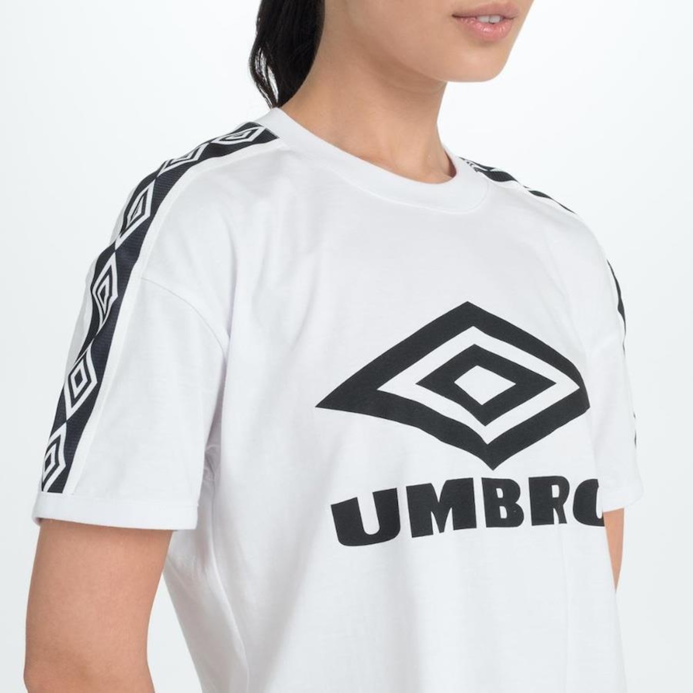 Camiseta Umbro Traditional Diamond Large - Feminina - Foto 2