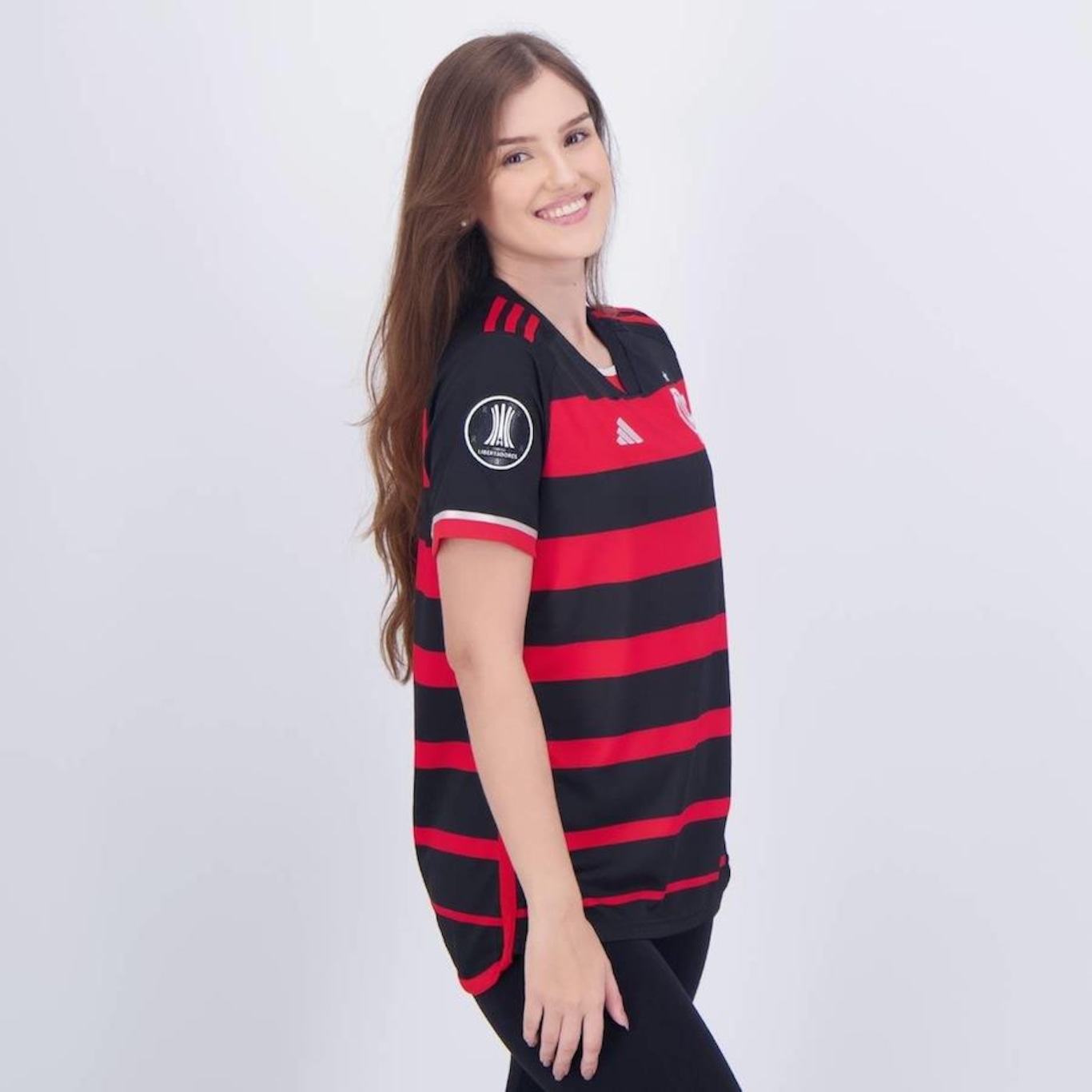 Camisa 1 do Flamengo 2024 Patch Libertadores adidas - Feminina - Foto 2