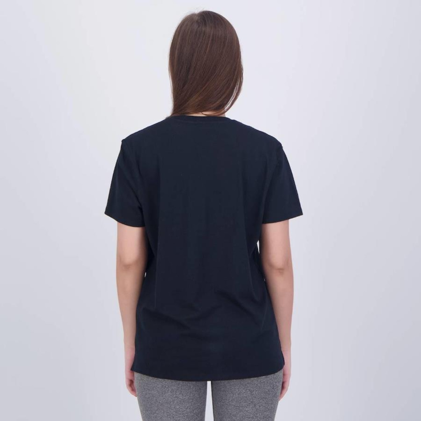 Camiseta Fila Letter Premium II - Feminina - Foto 4