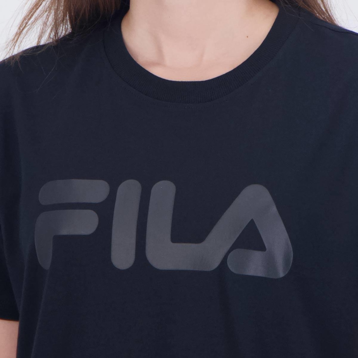 Camiseta Fila Letter Premium II - Feminina - Foto 5