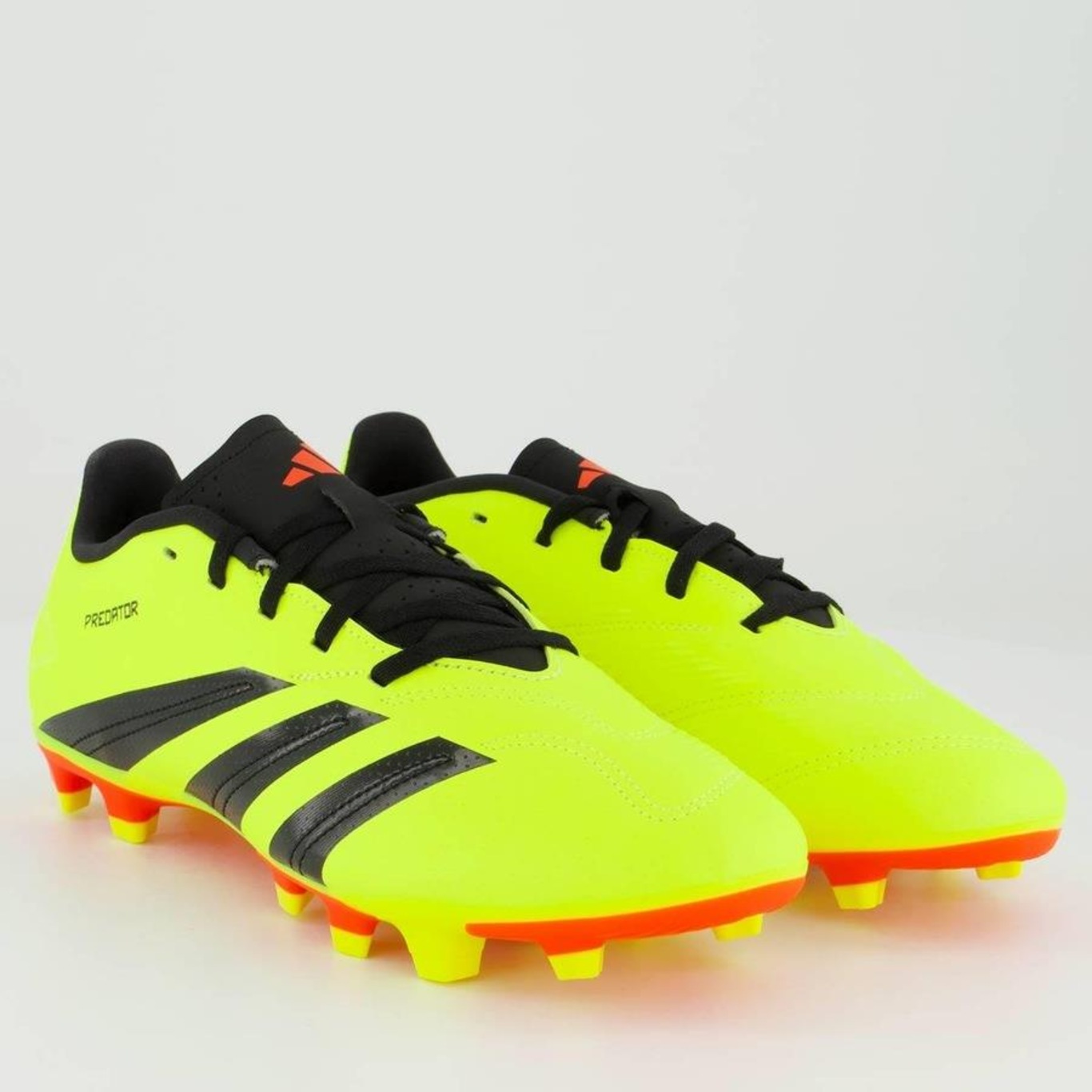 Chuteira de Campo adidas Predator 24 Club Fxg - Adulto - Foto 2