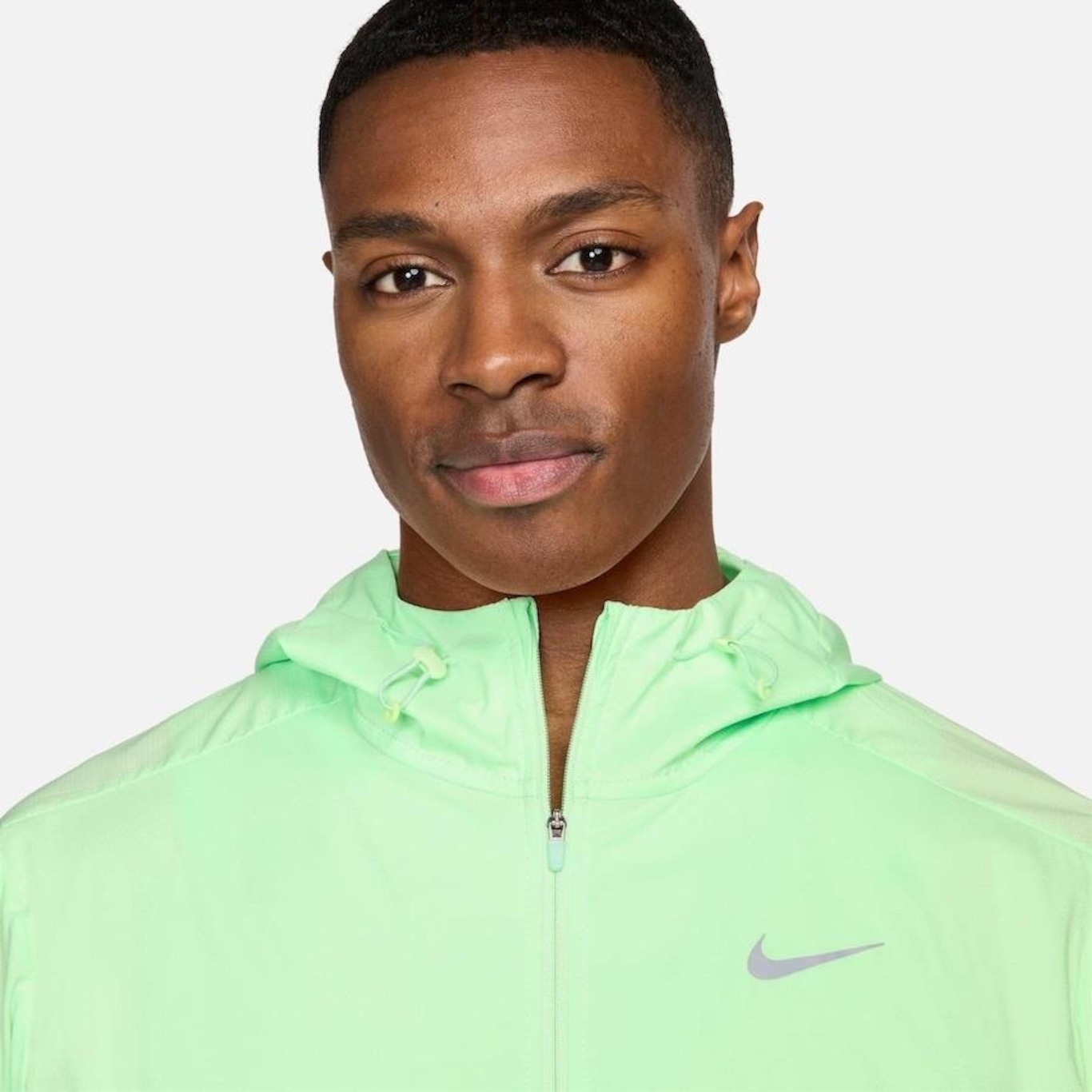 Jaqueta com Capuz Nike Repel Windrunner - Masculina - Foto 3