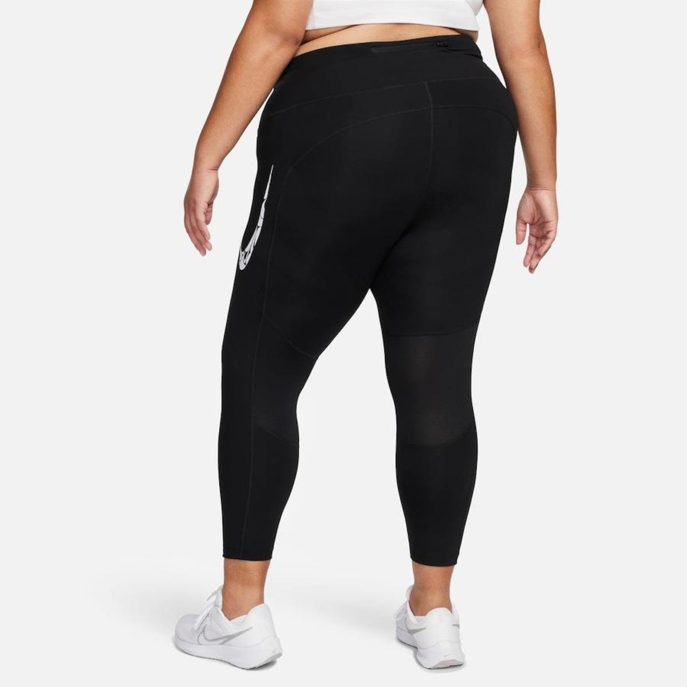 Calça Legging Plus Size Nike Fast - Feminina - Foto 2