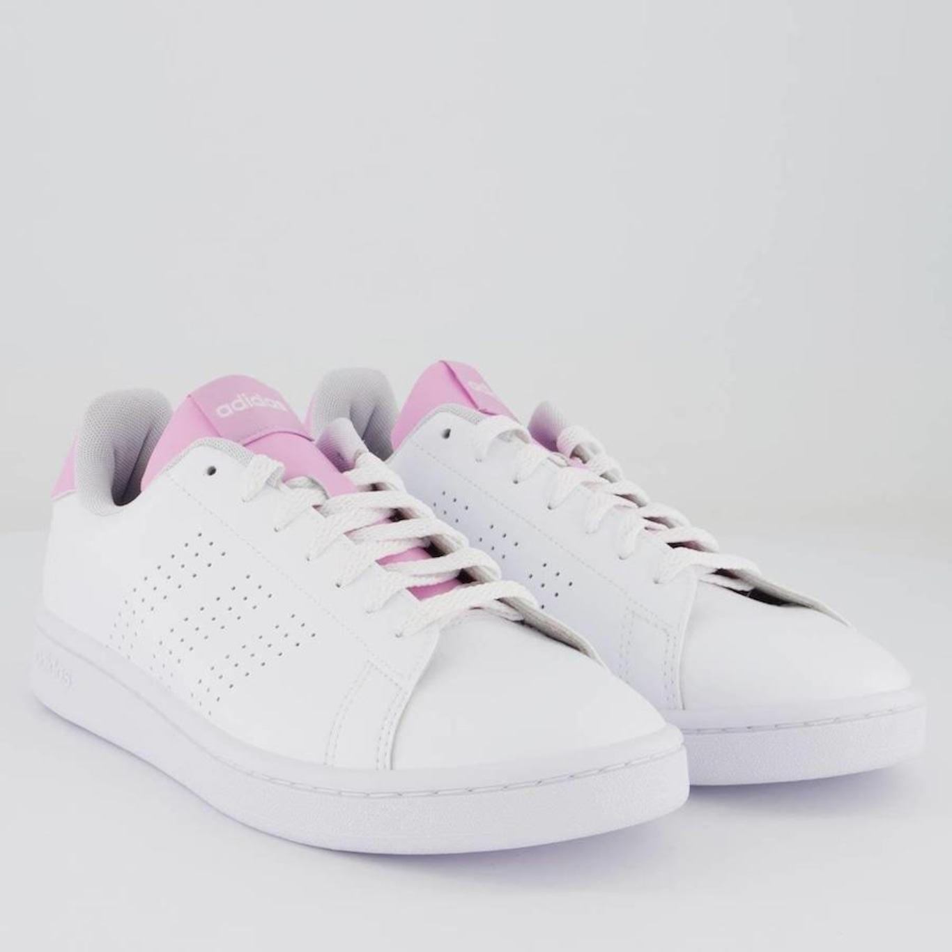 Tênis adidas Advantage - Feminino - Foto 2