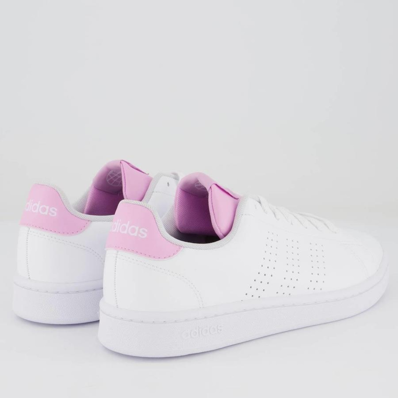 Tênis adidas Advantage - Feminino - Foto 3