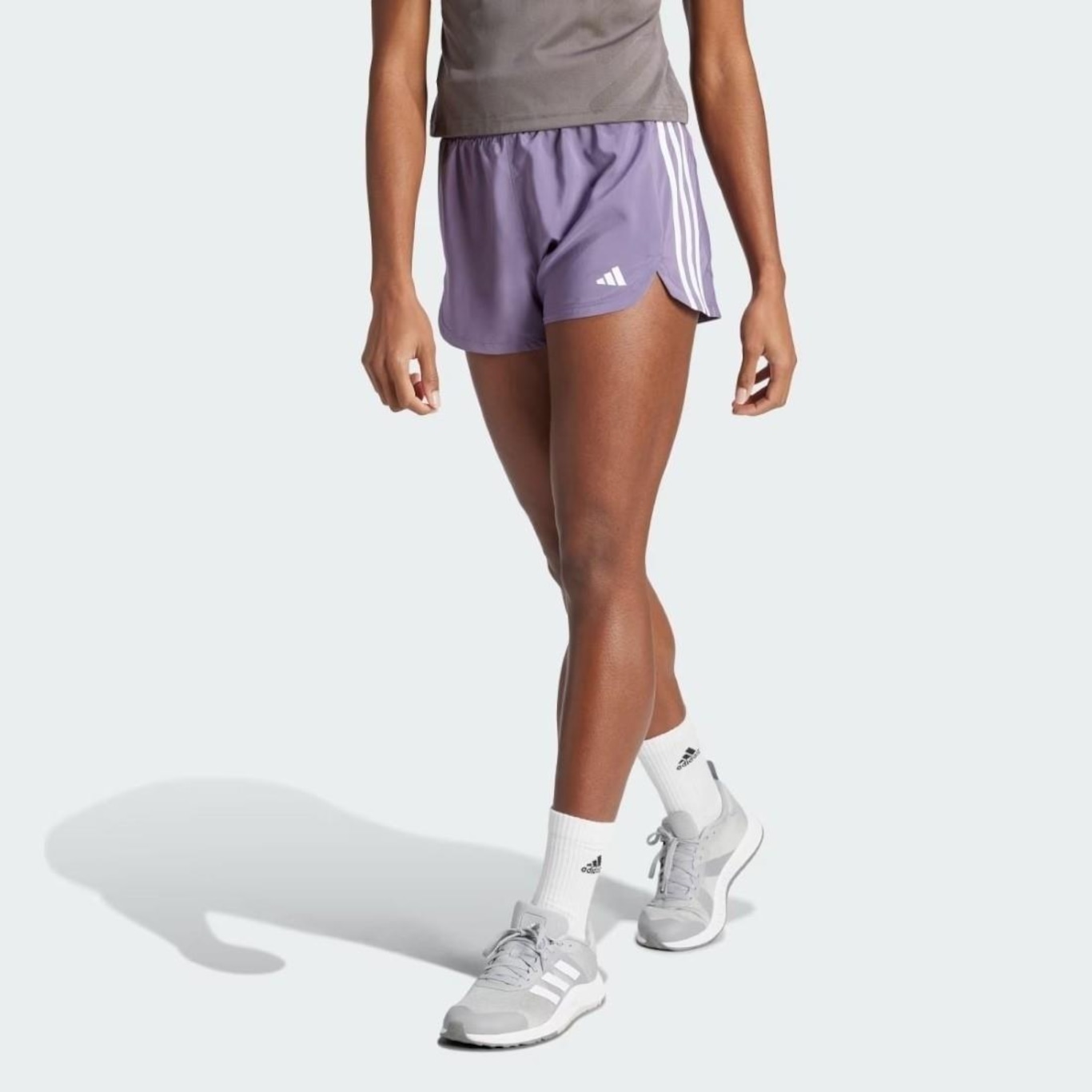 Shorts adidas Racer 3 Listras - Feminino - Foto 5