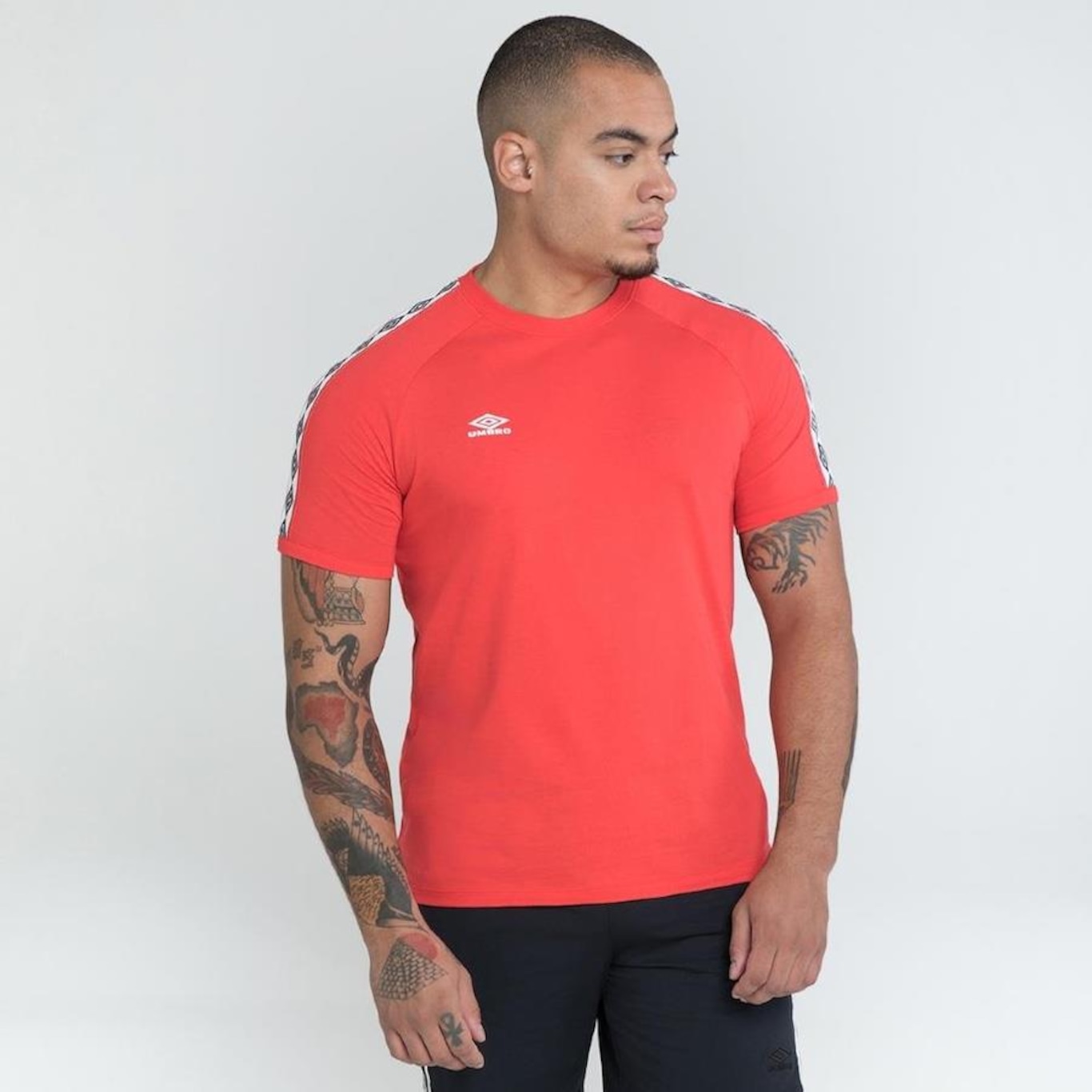 Camiseta Umbro Essence Esportiva - Masculina - Foto 1