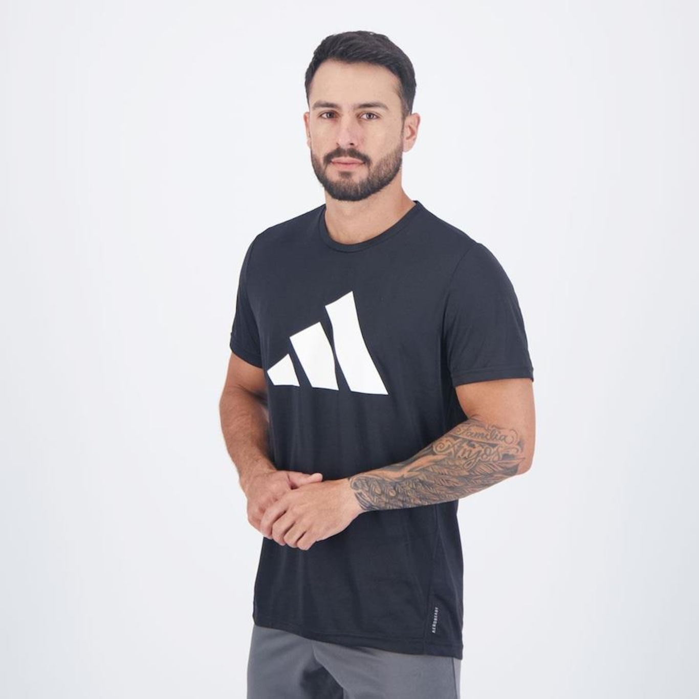 Camiseta adidas Run It - Masculina - Foto 3