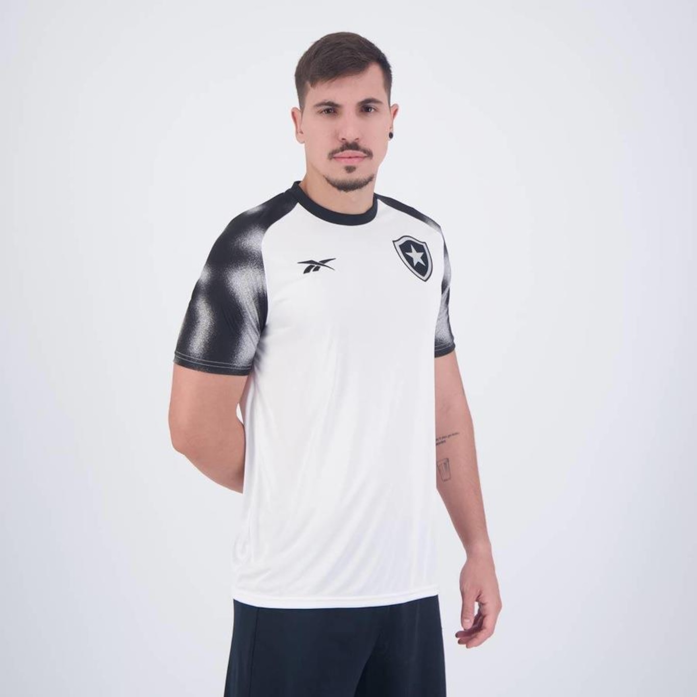 Camisa Reebok Botafogo Treino 2023 - Masculina - Foto 2