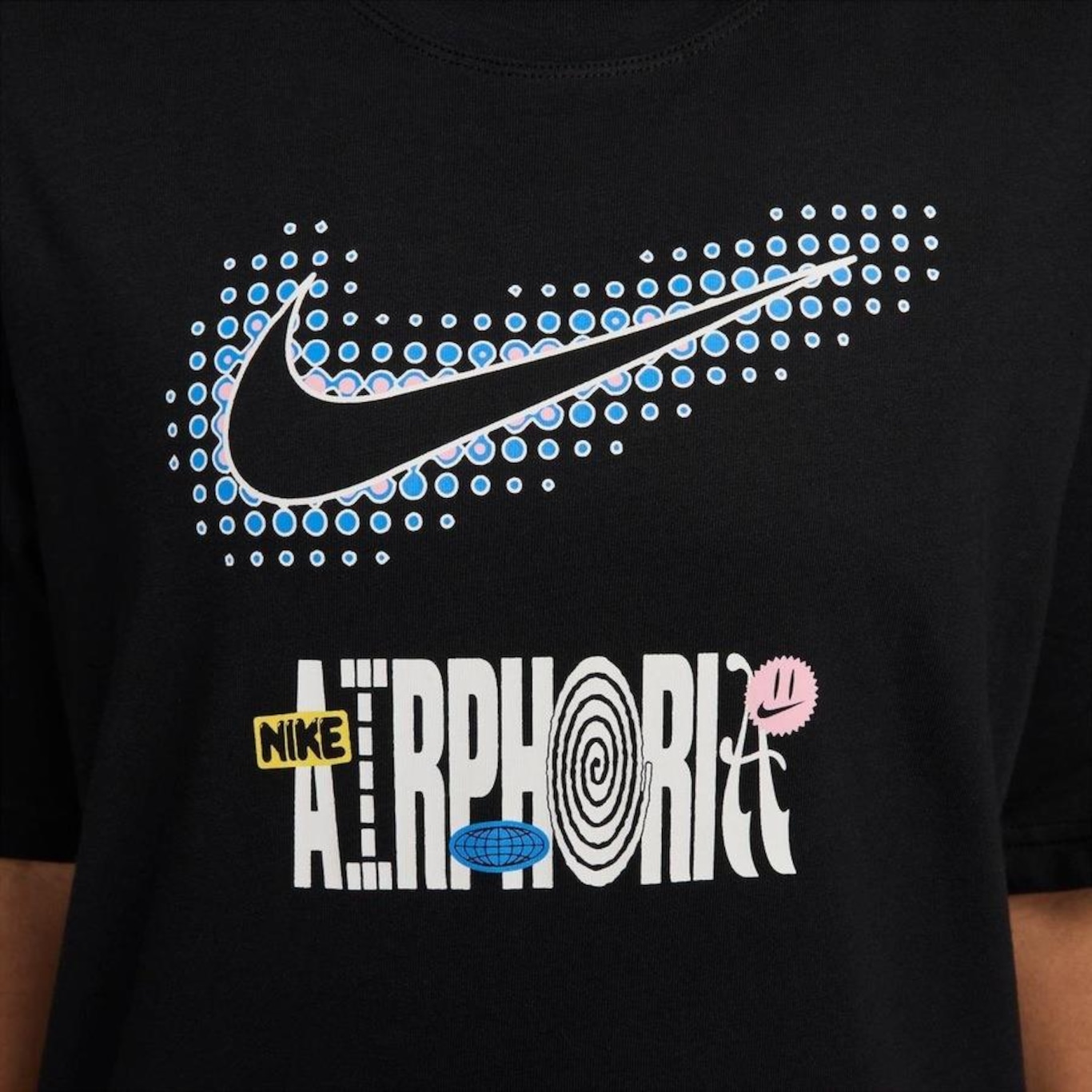 Camiseta Nike Sportswear - Feminina - Foto 4