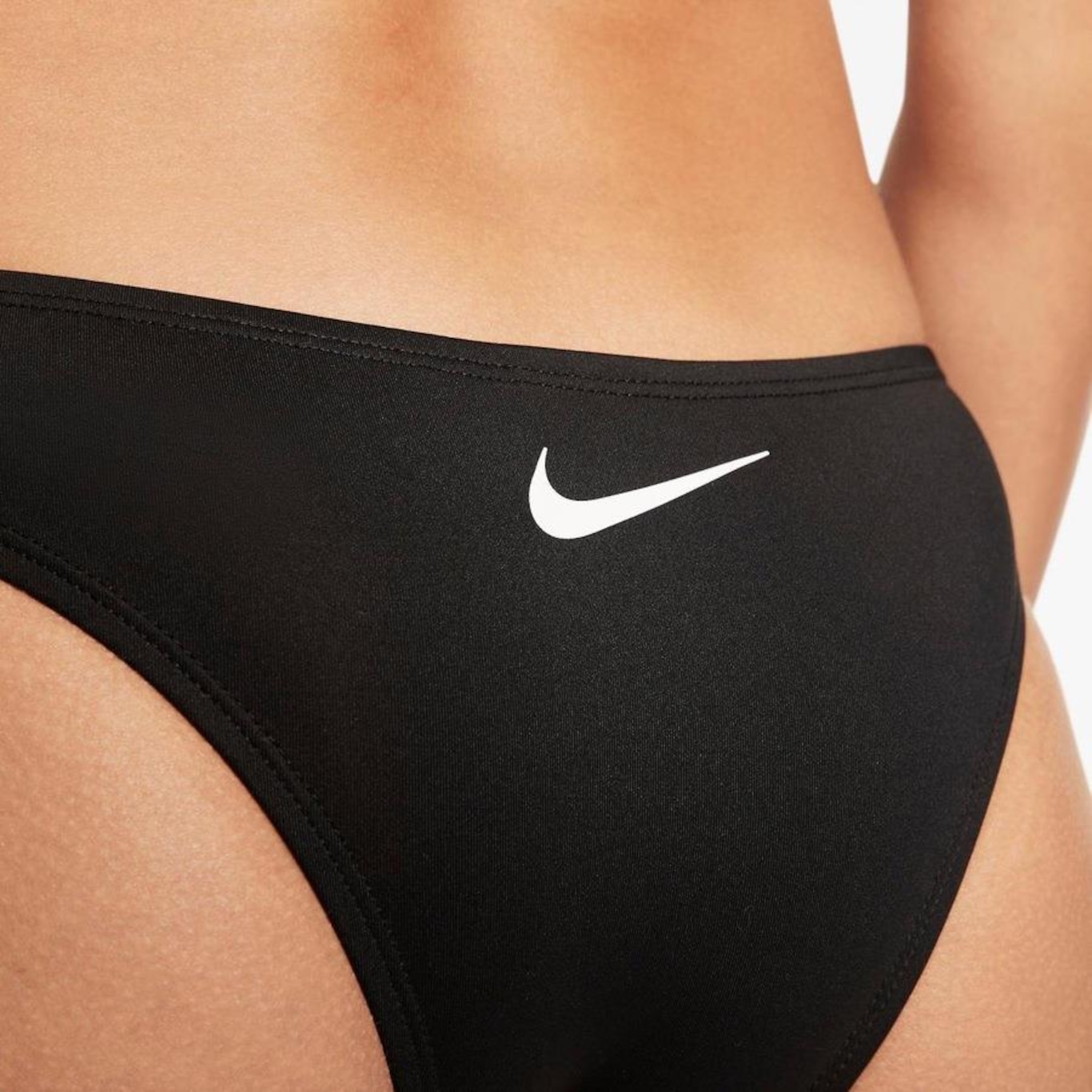 Biquini Bottom Nike Essencial Cheeky - Feminino - Foto 3