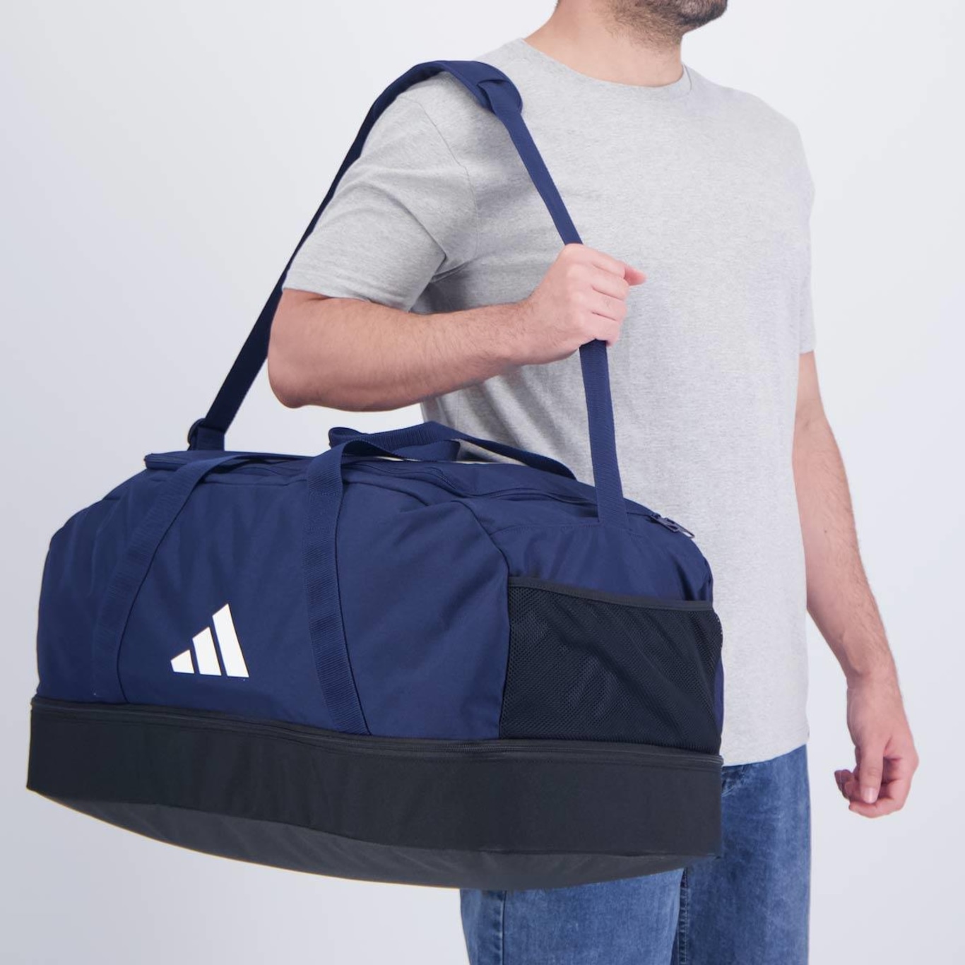 Mala adidas Duffle Tiro Grande - Foto 1