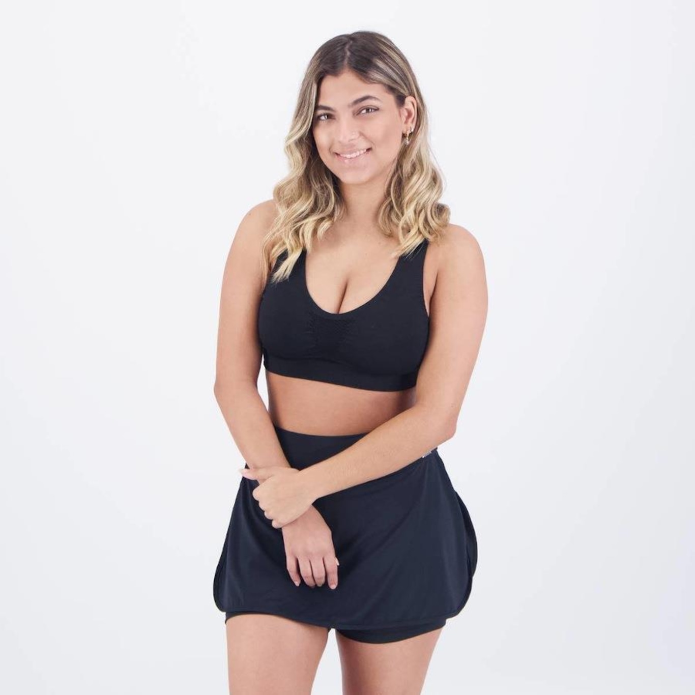 Conjunto selene Top Fitness com Bojo sem Costura + Shorts Saia - Feminino - Foto 2