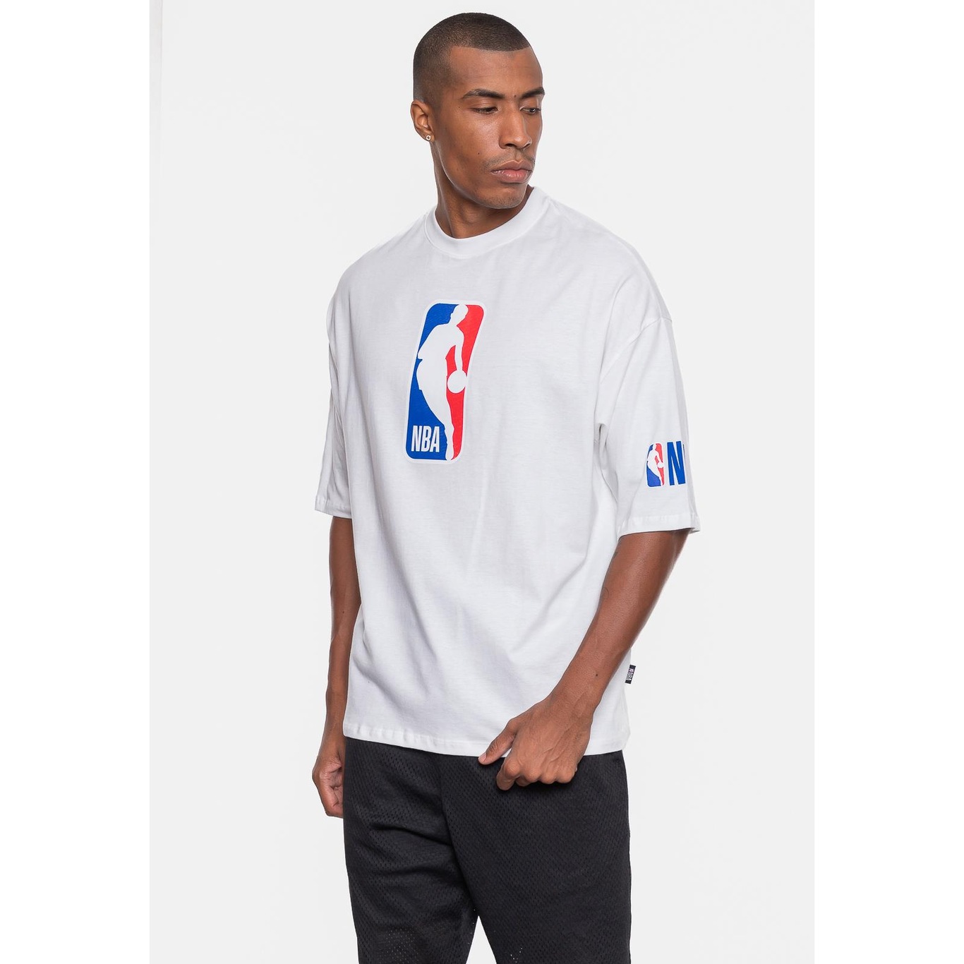 Camiseta Nba Logoman - Masculina - Foto 4