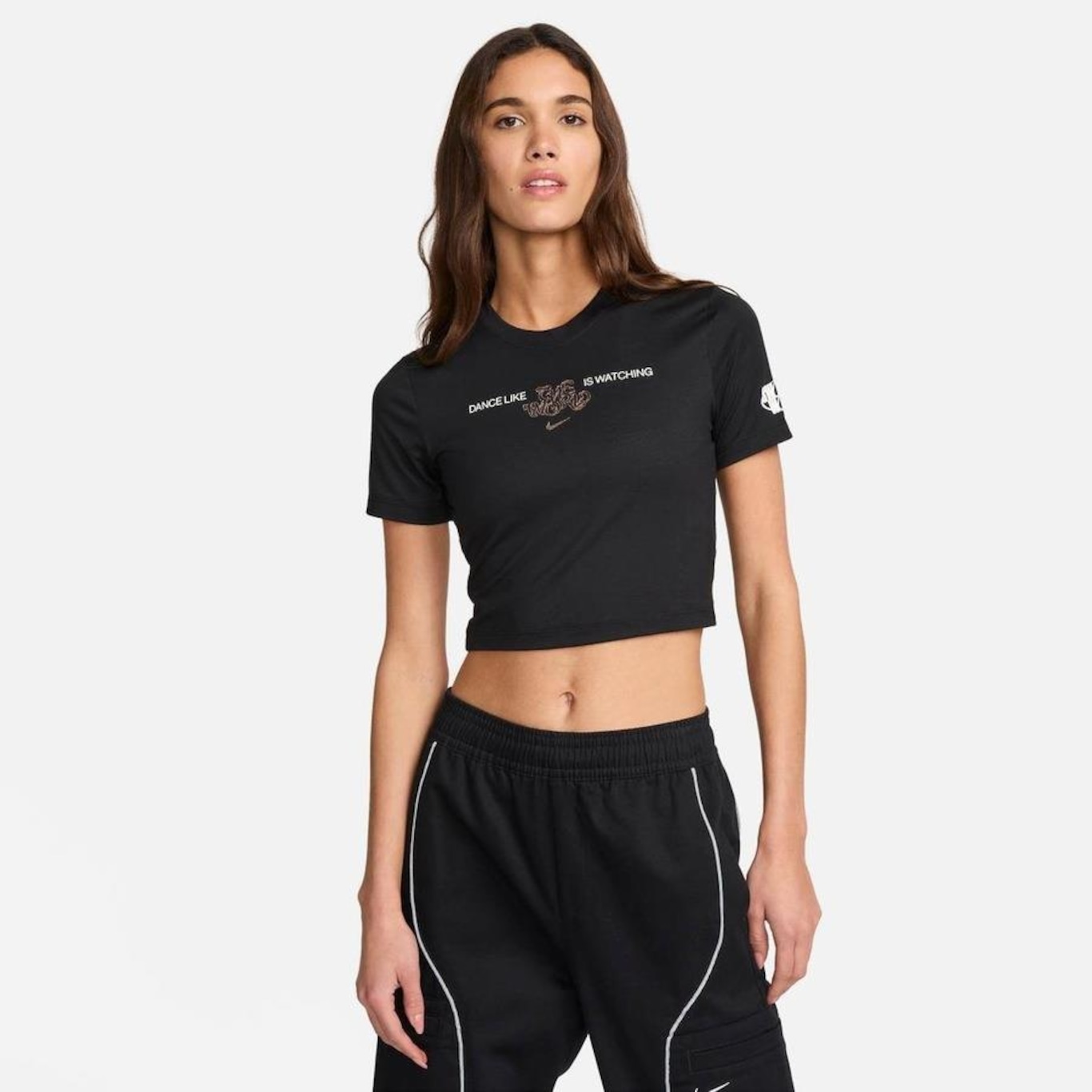 Camiseta Nike Sportswear - Feminina - Foto 1