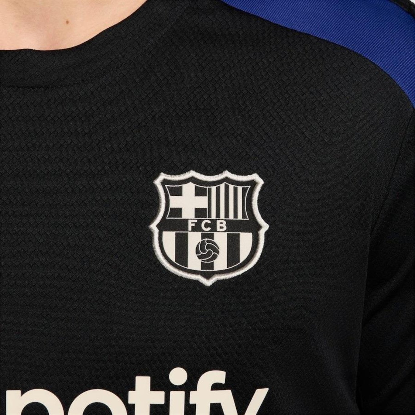 Camiseta Nike Barcelona Strike - Masculina - Foto 5