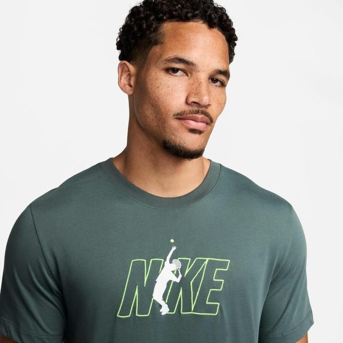 Camiseta Nike Court Dri-Fit - Masculina - Foto 3