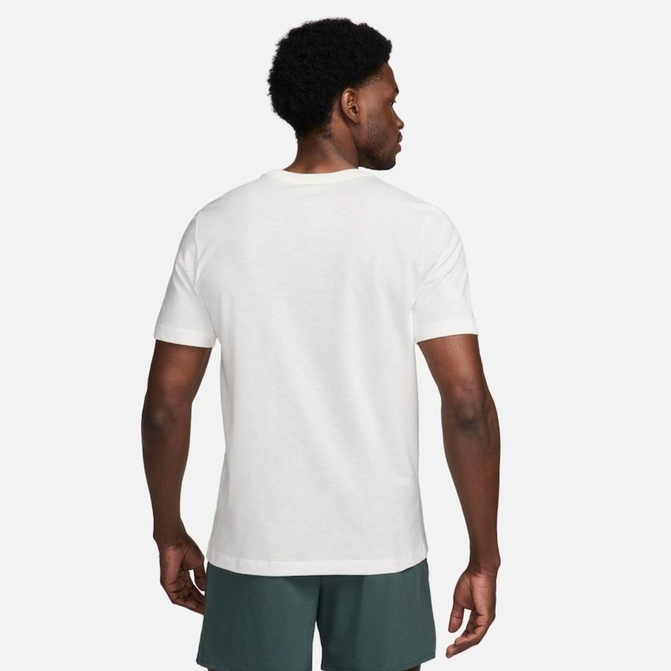 Camiseta Nike Dri-Fit 3Mo - Masculina - Foto 2