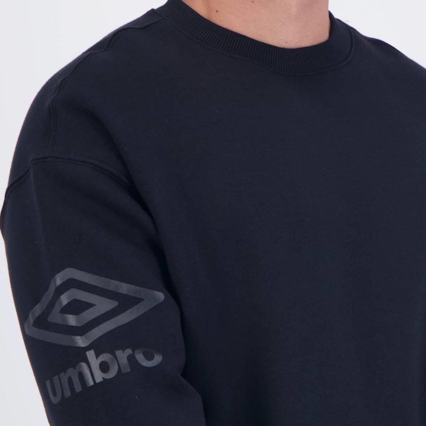 Blusão sem Capuz Umbro Essential Confy - Masculino - Foto 5