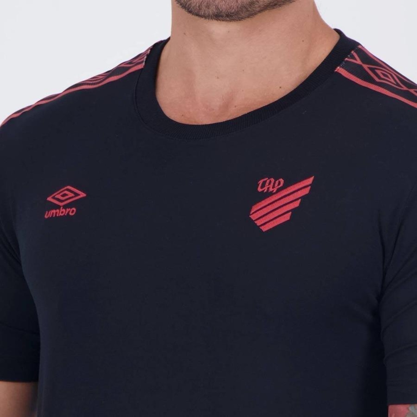 Camisa do Athlético Paranaense Concentração 2024 Umbro - Masculina - Foto 1