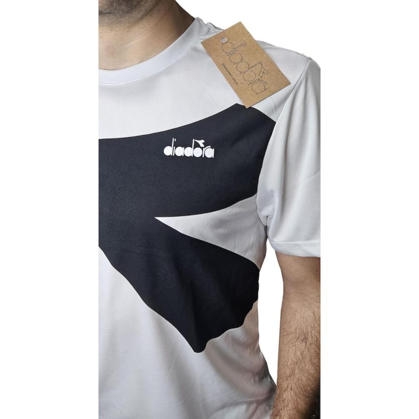 Camisa Esportiva Diadora Big Frieze - Masculina - Foto 4