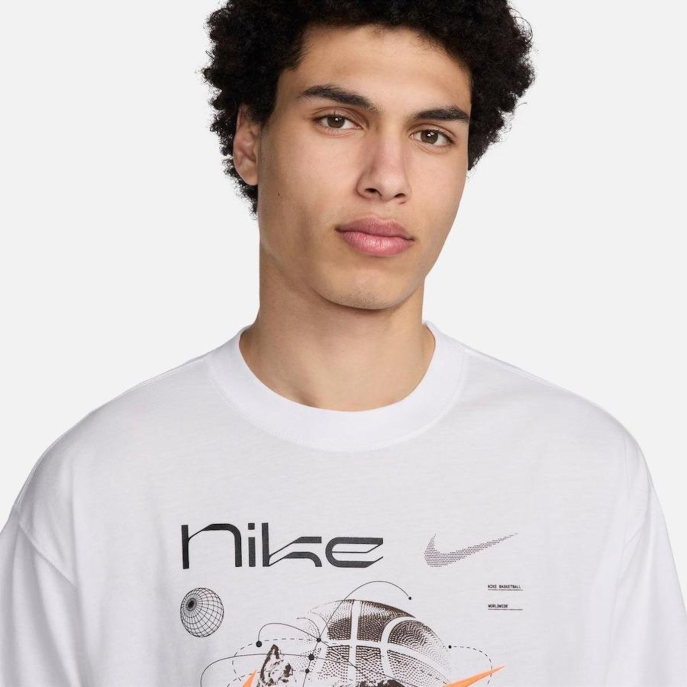 Camiseta Nike Max90 - Masculina - Foto 3