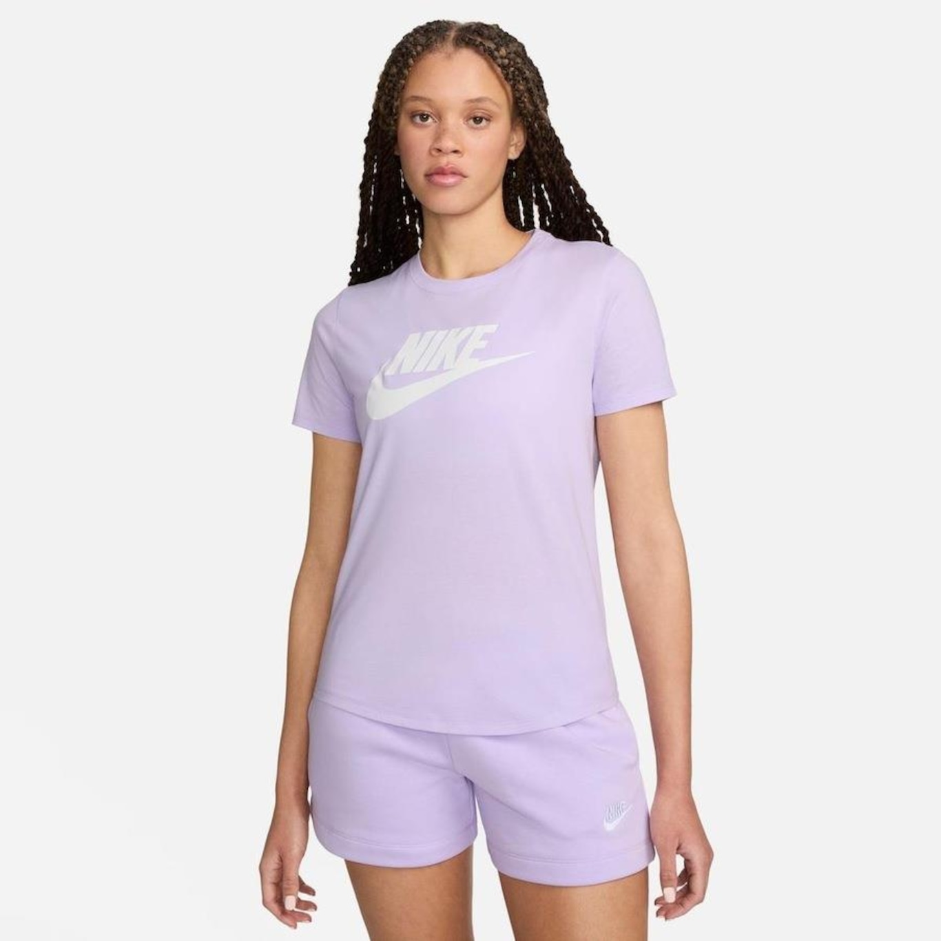 Camiseta Nike Sportswear Essentials - Feminina em Promoção | Centauro