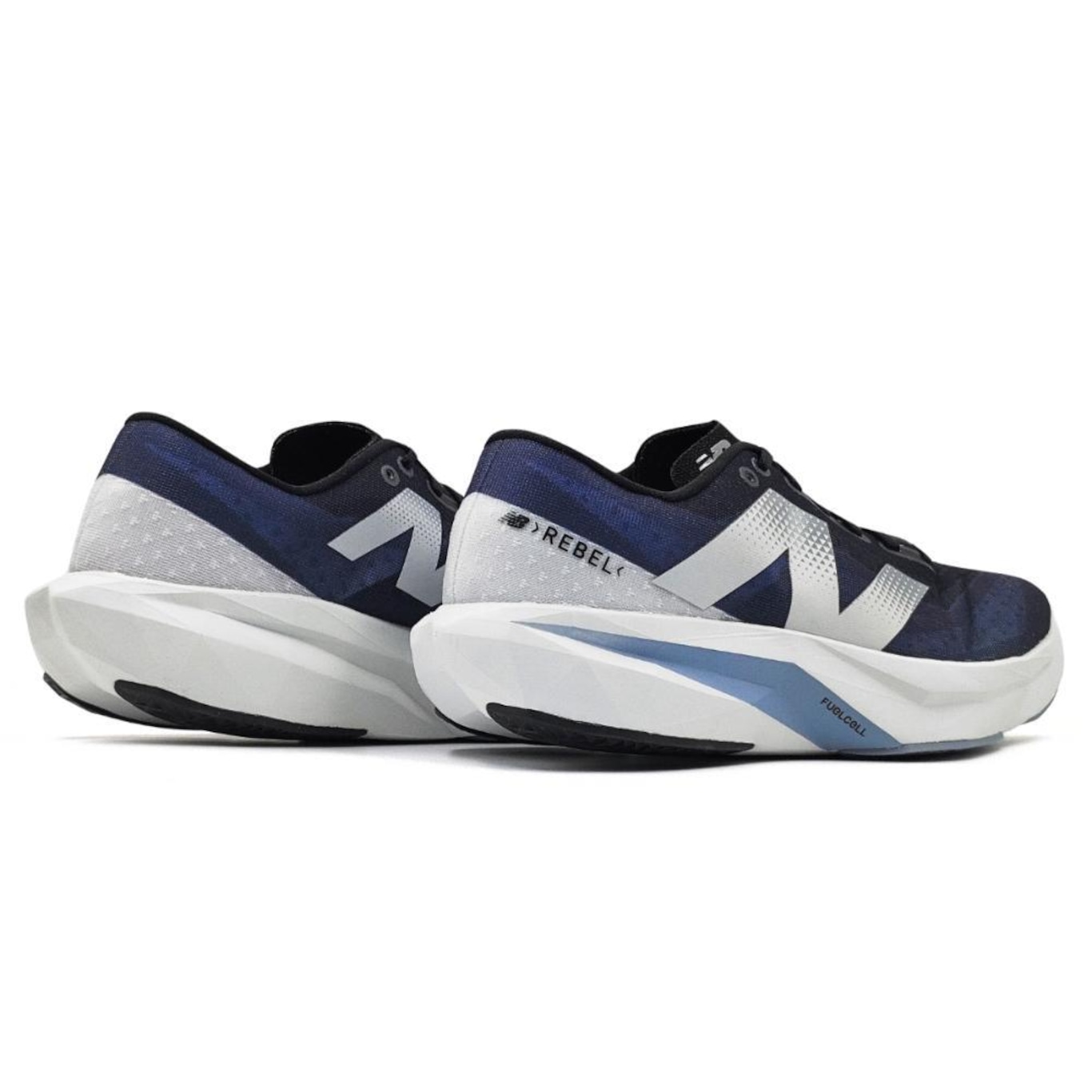 Tênis New Balance Fuelcell Rebel V4 - Masculino - Foto 5