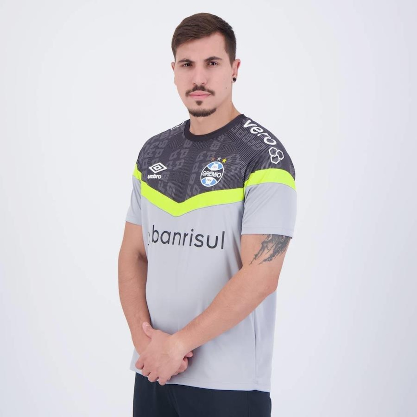 Camisa do Grêmio 2023 Umbro Treino - Masculina - Foto 3