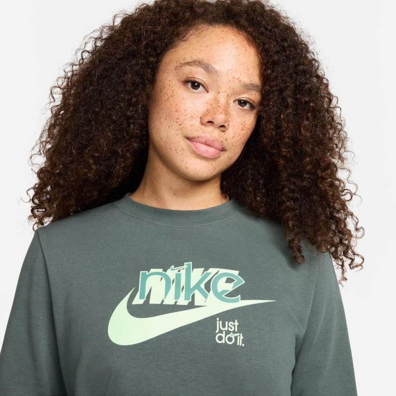 Blusão Nike Sportswear Club Fleece - Feminino - Foto 3