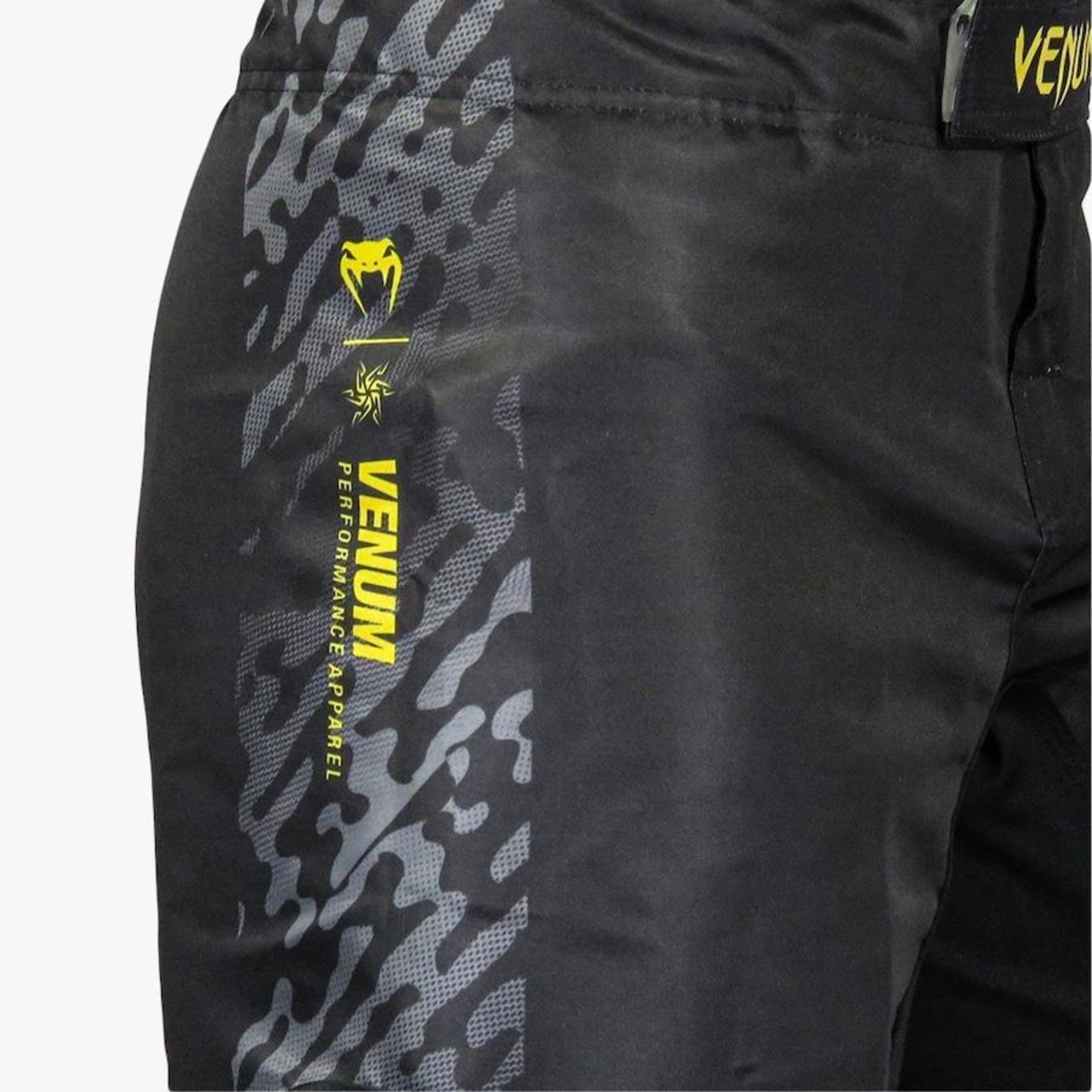 Shorts Venum Fight Lazer - Unissex - Foto 5