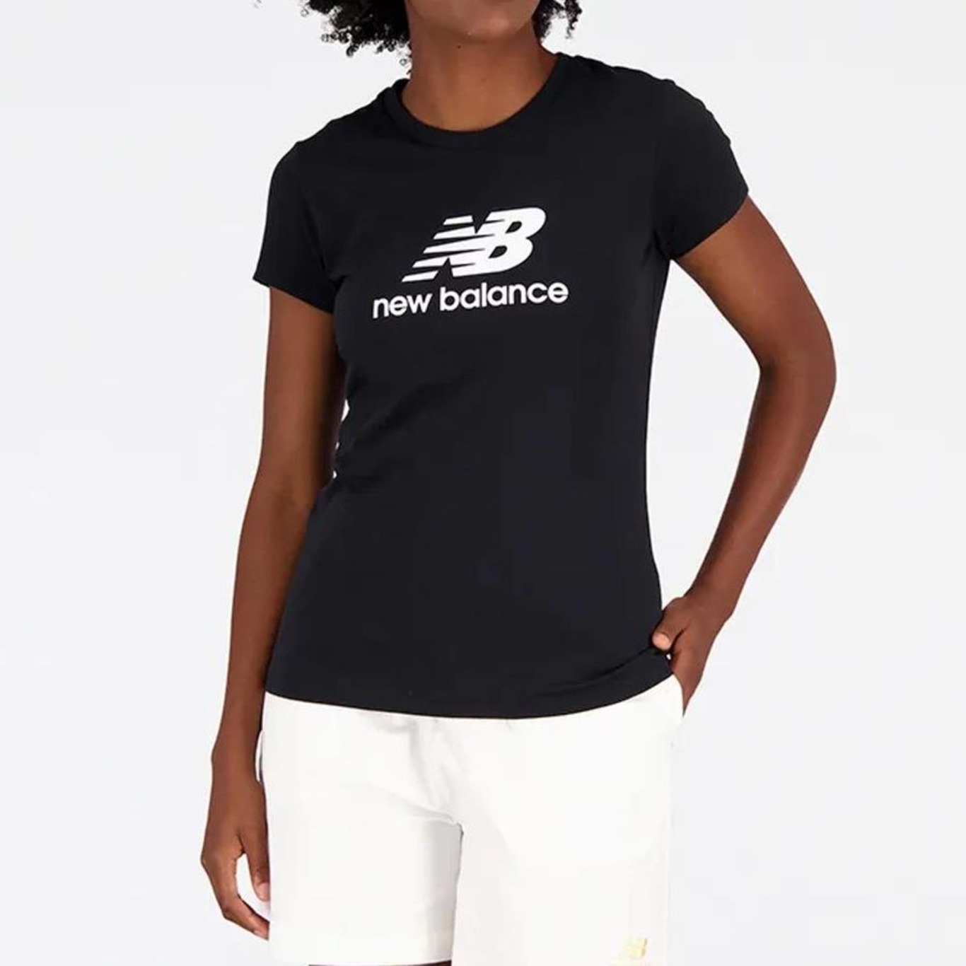 Camiseta New Balance Essentials Basic - Feminina - Foto 1