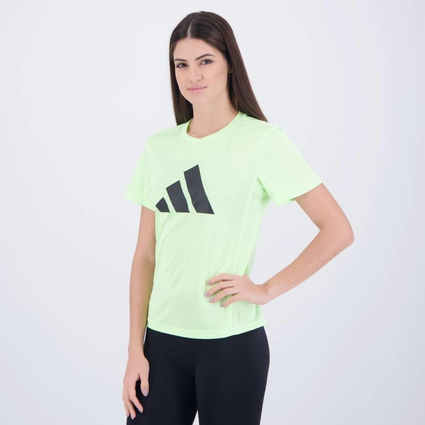 Camiseta adidas Run It Logo - Feminina - Foto 3